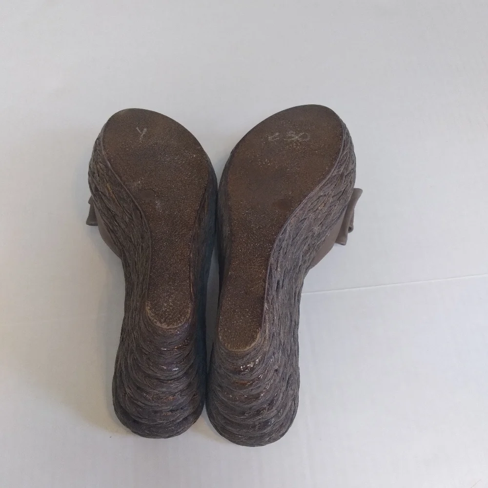 Sotto Sopra these brown